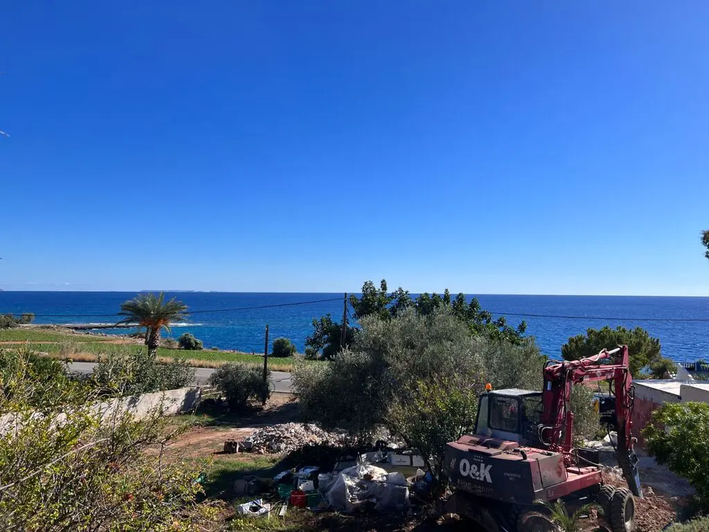Land Of 1700 M² In Crete
