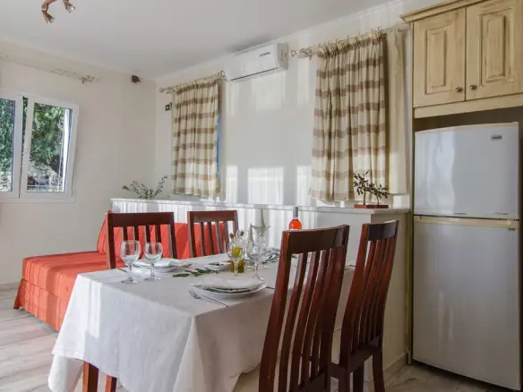 2-bedroom Villa In Corfu, Greece (90 M²)
