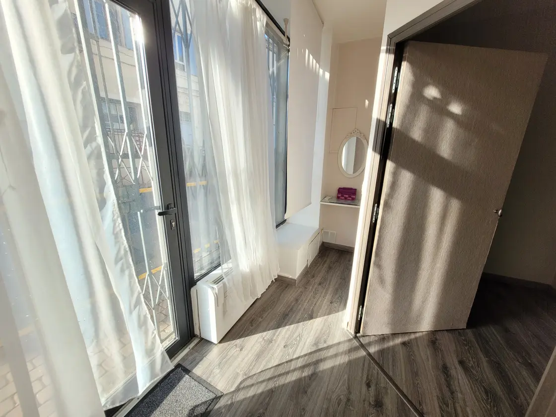 Input: “for Sale Apartment 50 M² With Balcony In Barcelona, Spain”
Output: Apartment Of 50 M² With Balcony In Barcelona, Spain