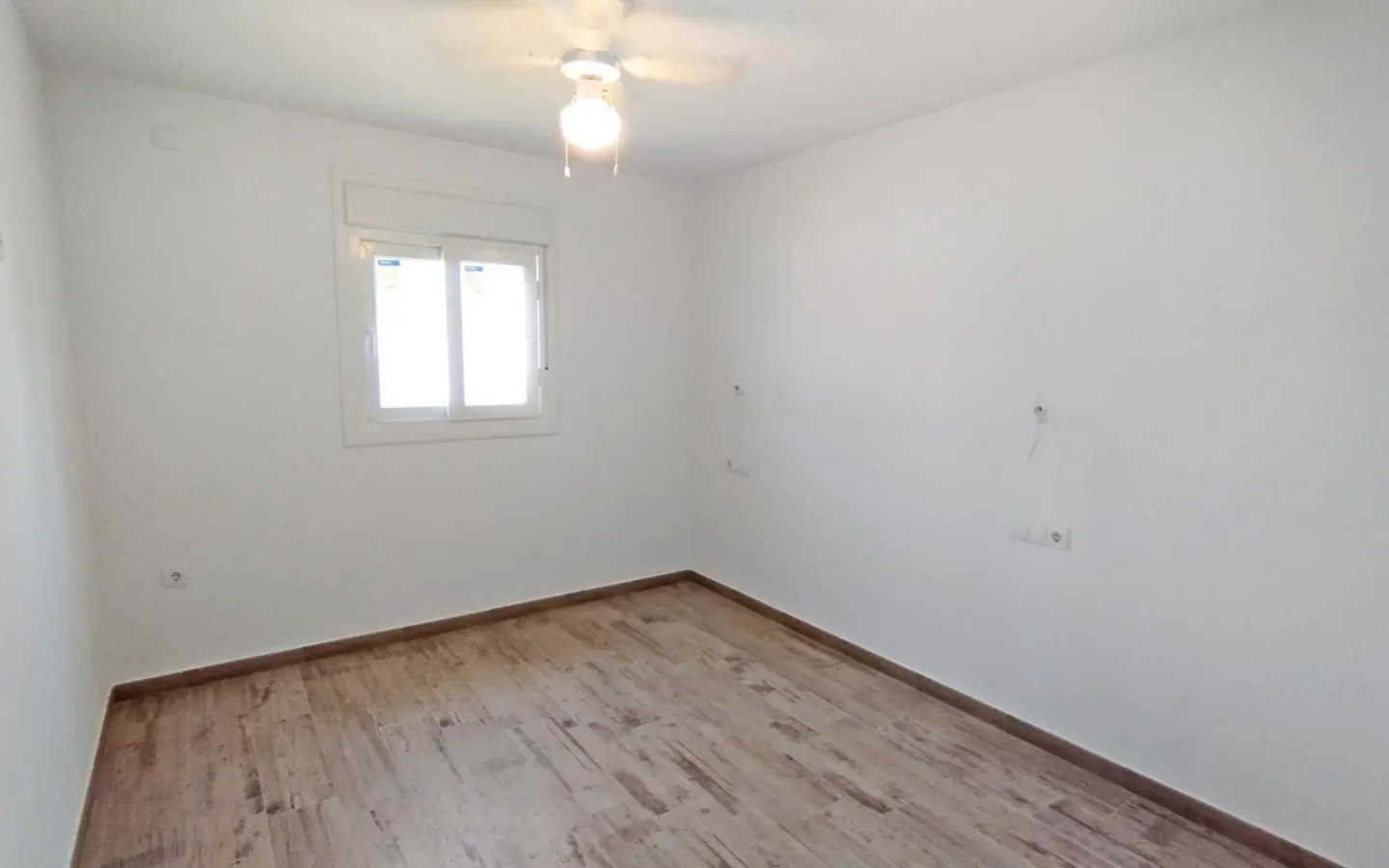 Apartment Of 80 M² With 2 Bedrooms And 1 Bathroom In Chiclana De La Frontera, Andalusia