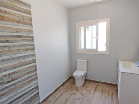 2-bedroom Chalet In Chiclana De La Frontera, Spain (80 M²)