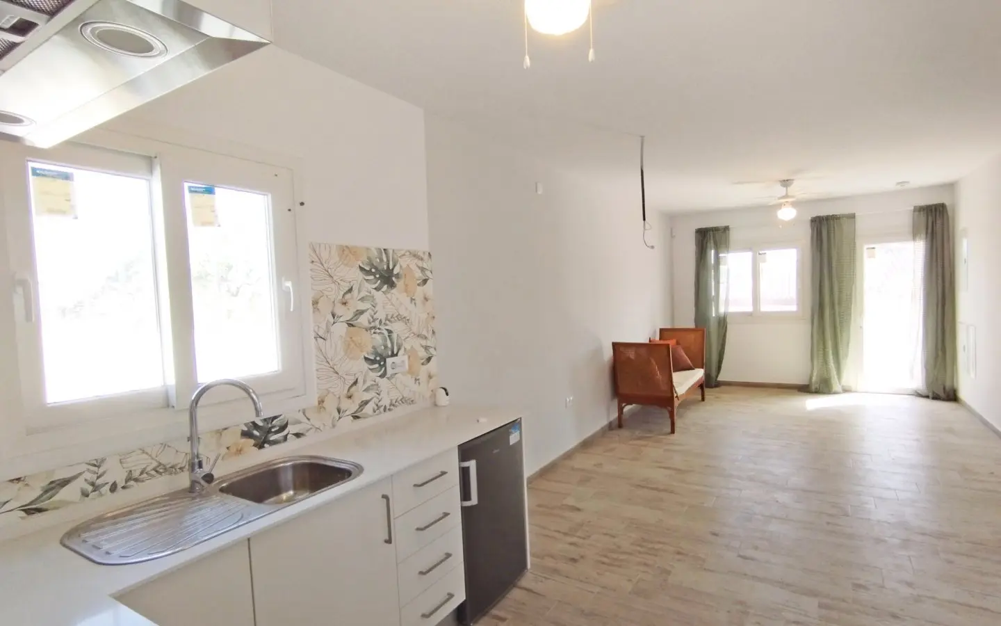 Apartment Of 80 M² With 2 Bedrooms And 1 Bathroom In Chiclana De La Frontera, Andalusia