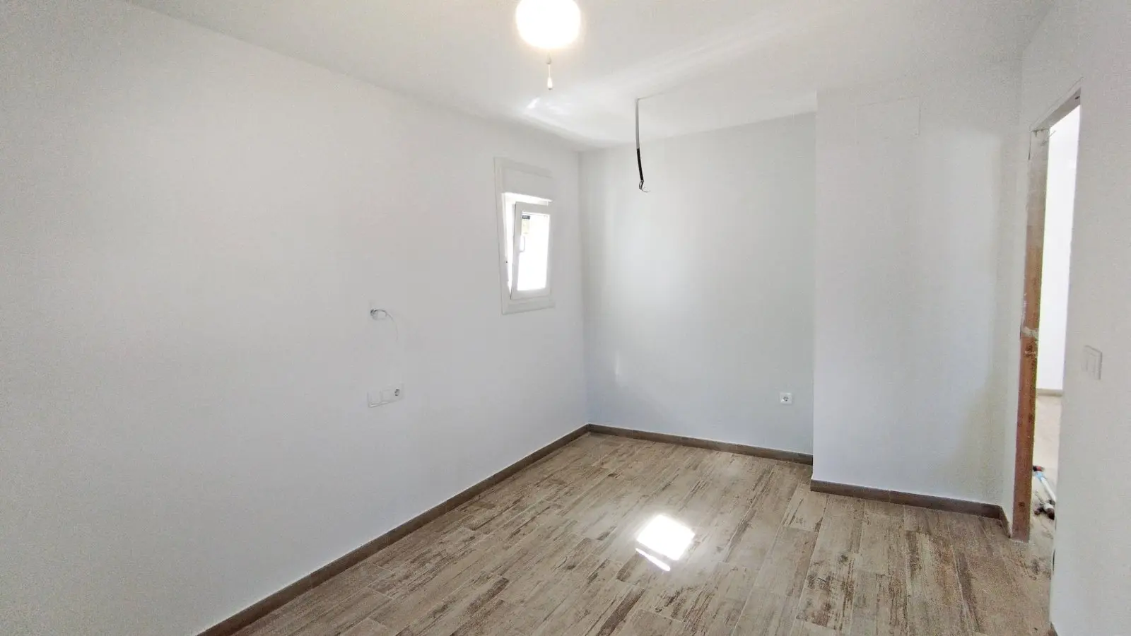 Apartment Of 80 M² With 2 Bedrooms And 1 Bathroom In Chiclana De La Frontera, Andalusia