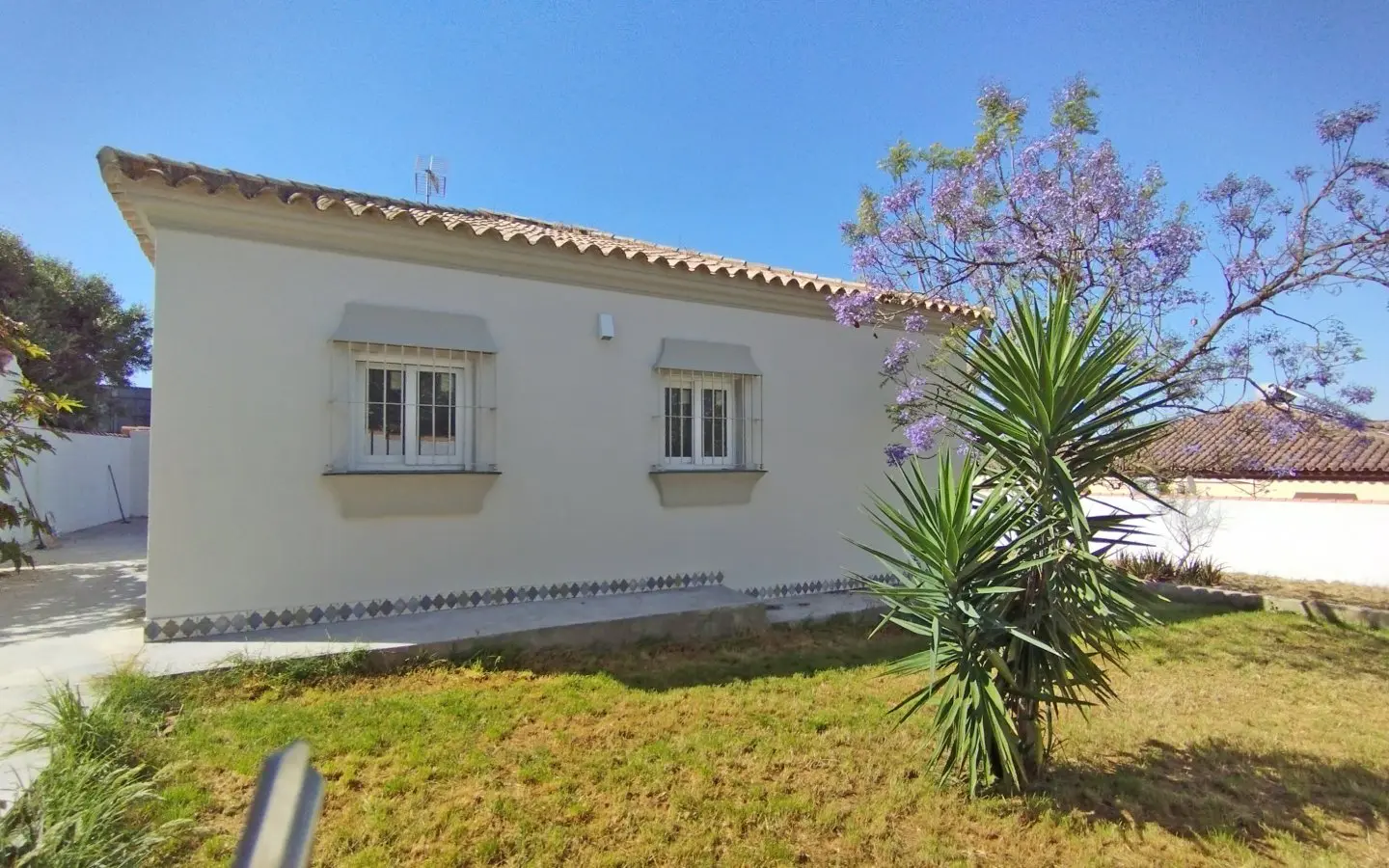 Apartment Of 80 M² With 2 Bedrooms And 1 Bathroom In Chiclana De La Frontera, Andalusia