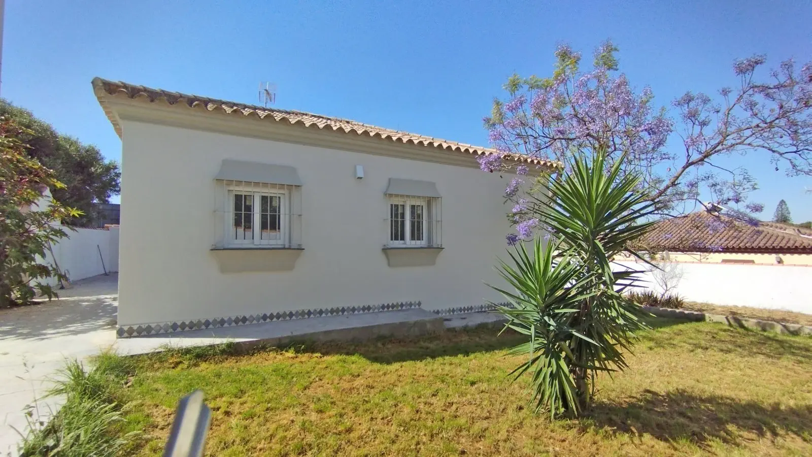 Apartment Of 80 M² With 2 Bedrooms And 1 Bathroom In Chiclana De La Frontera, Andalusia