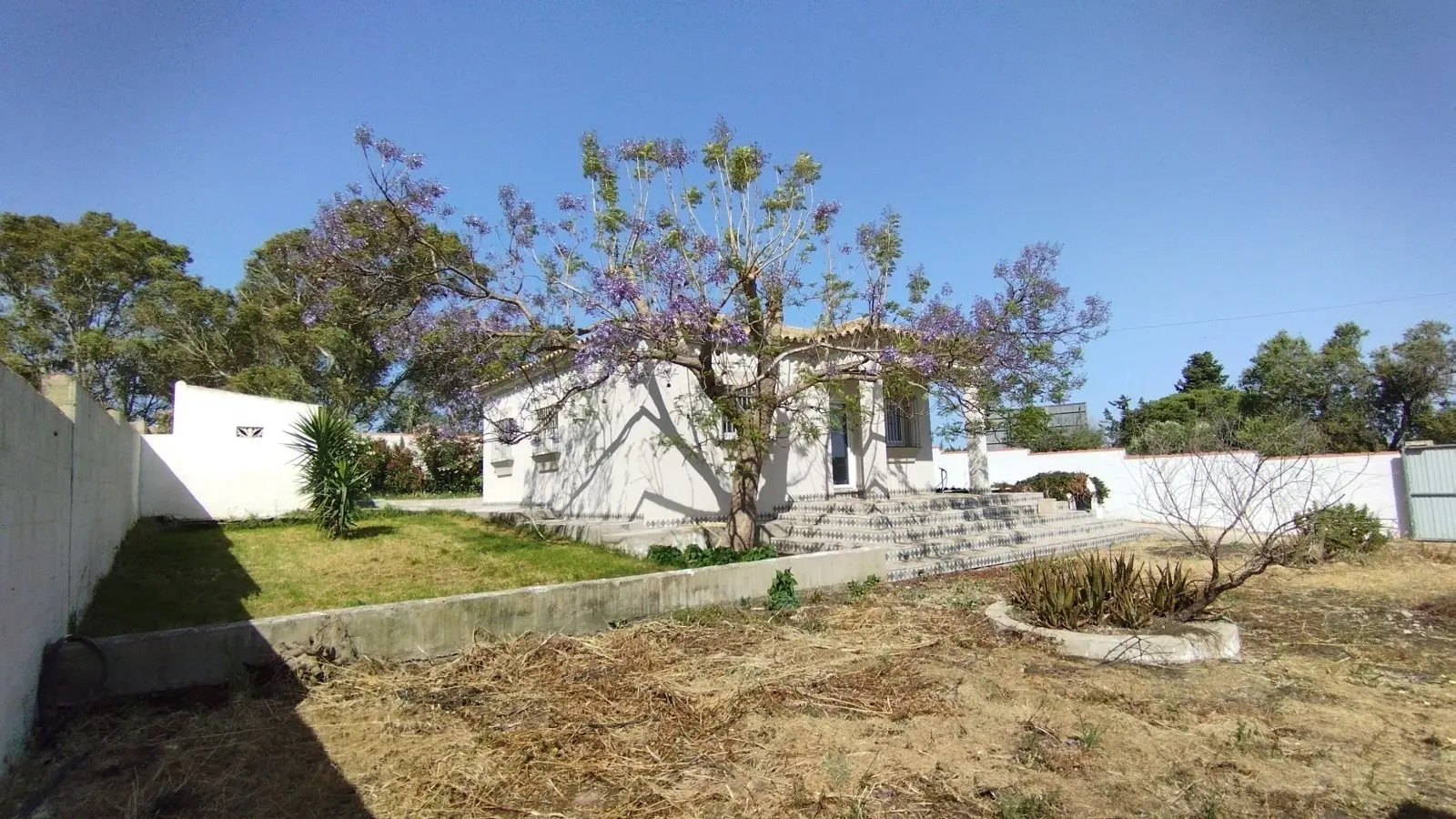 Apartment Of 80 M² With 2 Bedrooms And 1 Bathroom In Chiclana De La Frontera, Andalusia