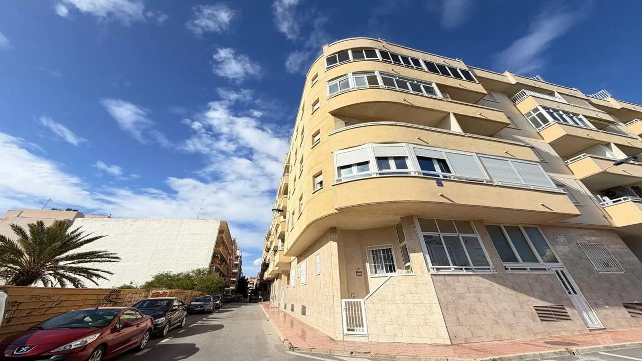 Apartment Of 63 M² In Torrevieja, Spain