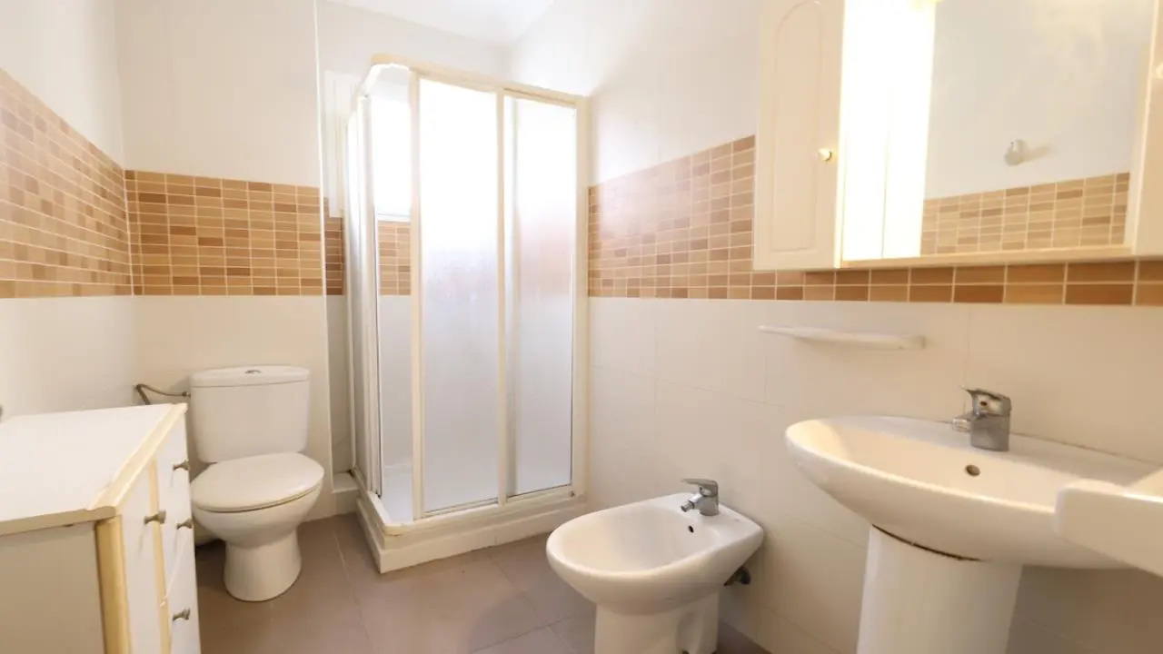 Apartment Of 105 M² In Torrevieja, Spain