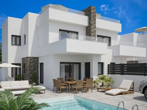 Terraced House Of 116 M² In Orihuela, Spain