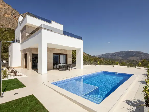 Villa Of 136 M² In Polop, Spain