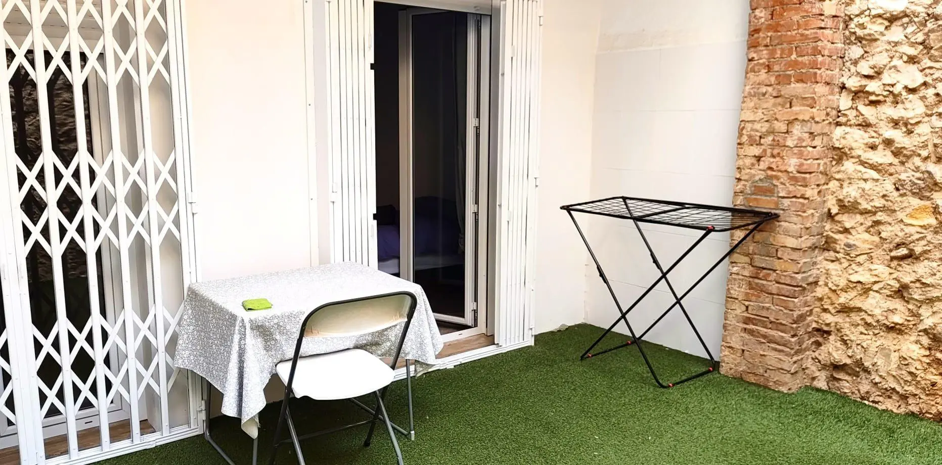 Commercial Unit Of 120 M² In Elche, Spain
