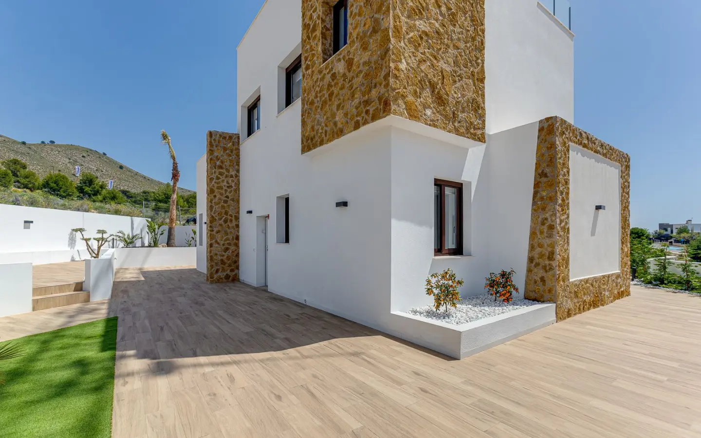 Villa Of 107 M² In Finestrat, Spain