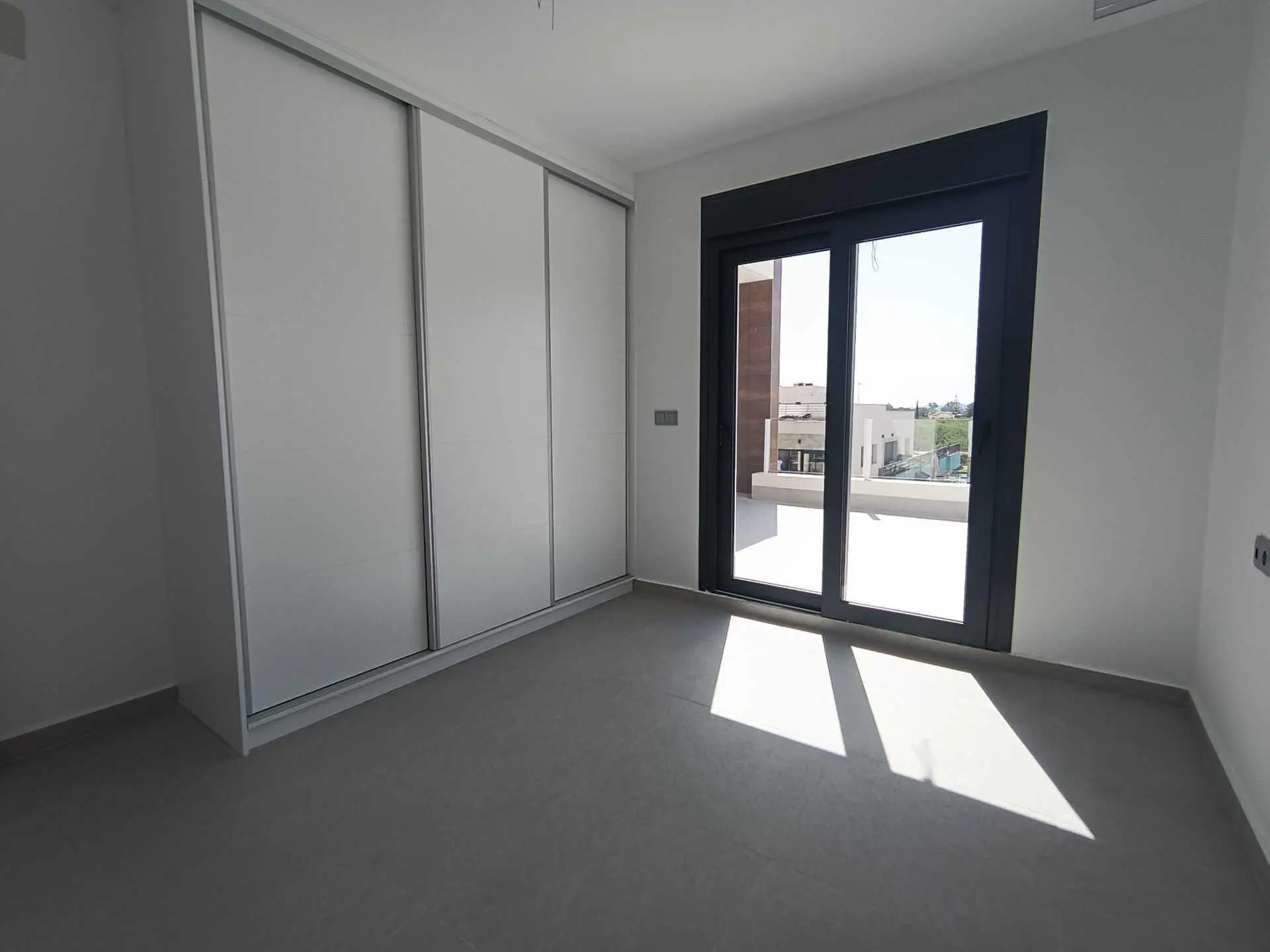 Villa 96 M² In Daya Nueva, Spain