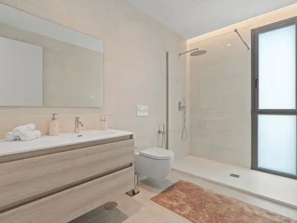 4-bedroom Villa In Benidorm, Spain (344 M²)