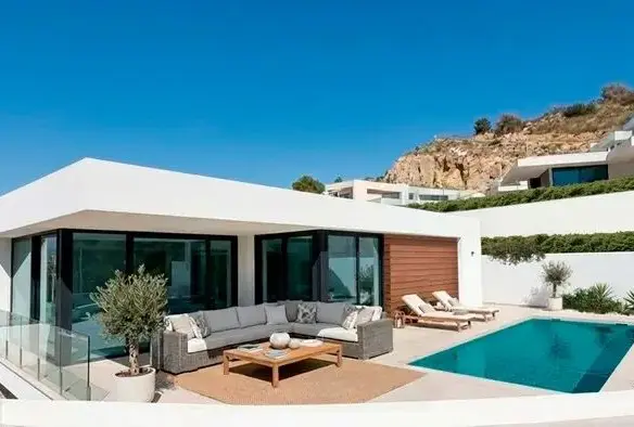 3-bedroom Villa In Benidorm, Spain (386 M²)