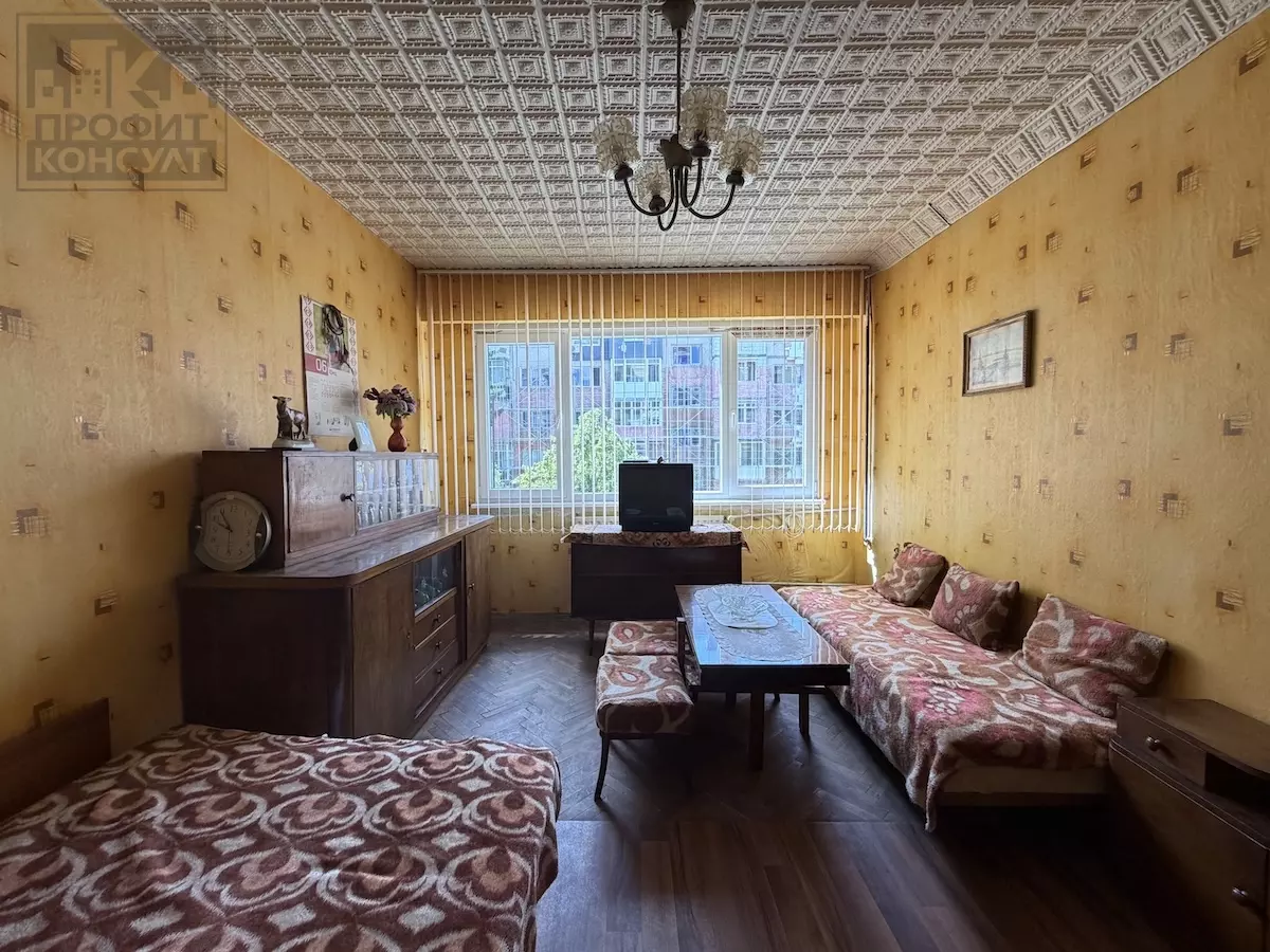 Two-room Apartment Of 35 M² With South Facing In Near The Sports Hall