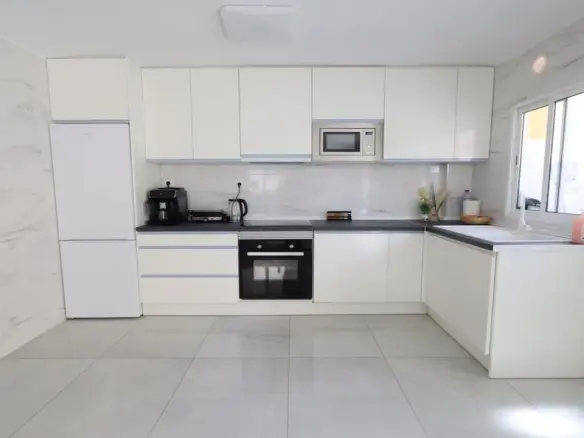 Apartment Of 108 M² In Torrevieja, Spain