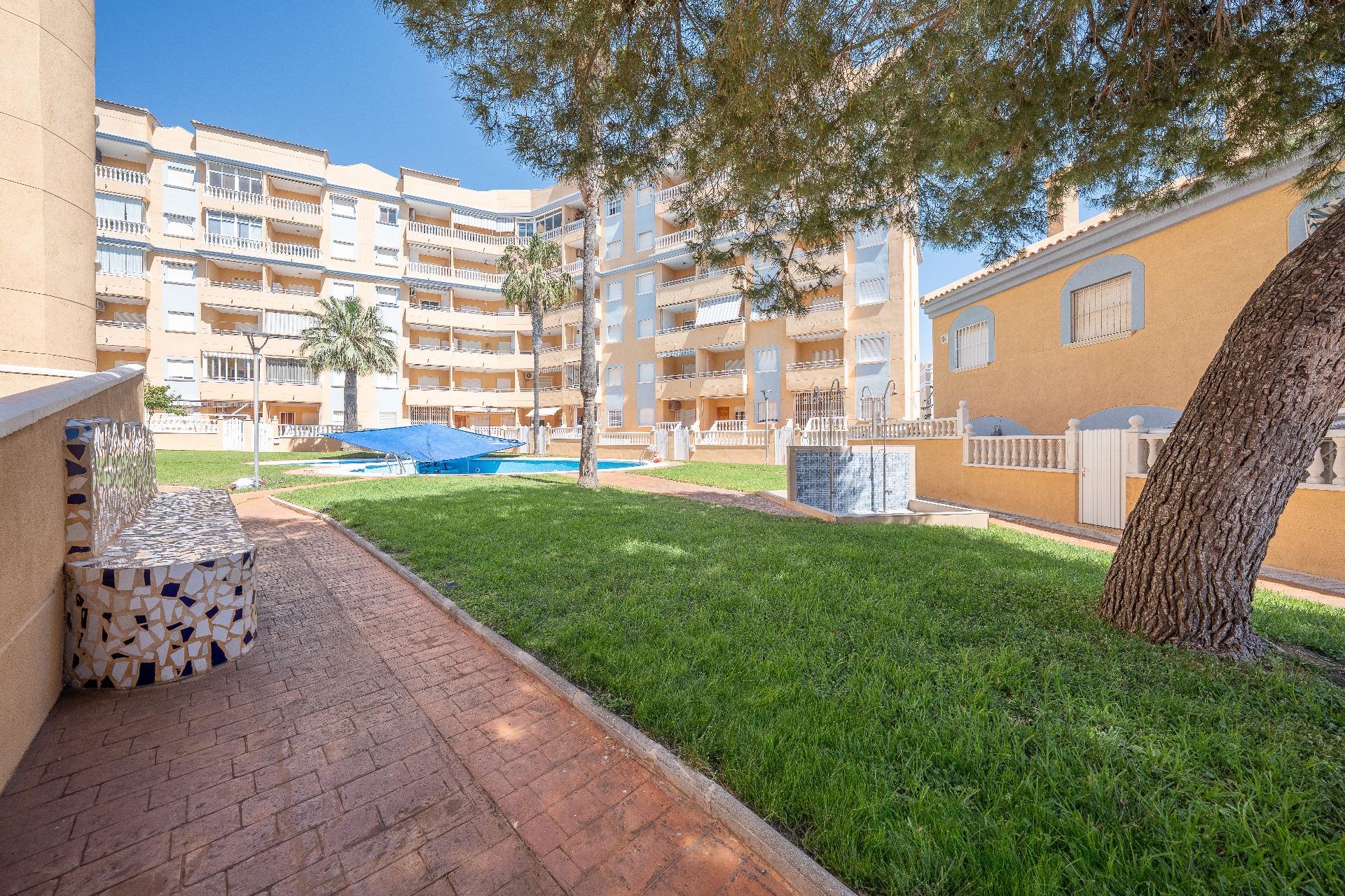 Bungalow Of 60 M² In Arenales Del Sol, Spain