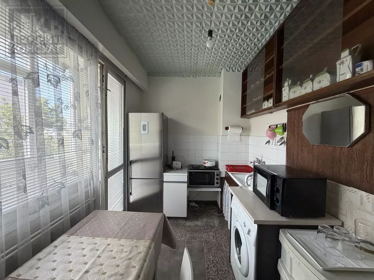 Two-room Apartment Of 35 M² With South Facing In Near The Sports Hall