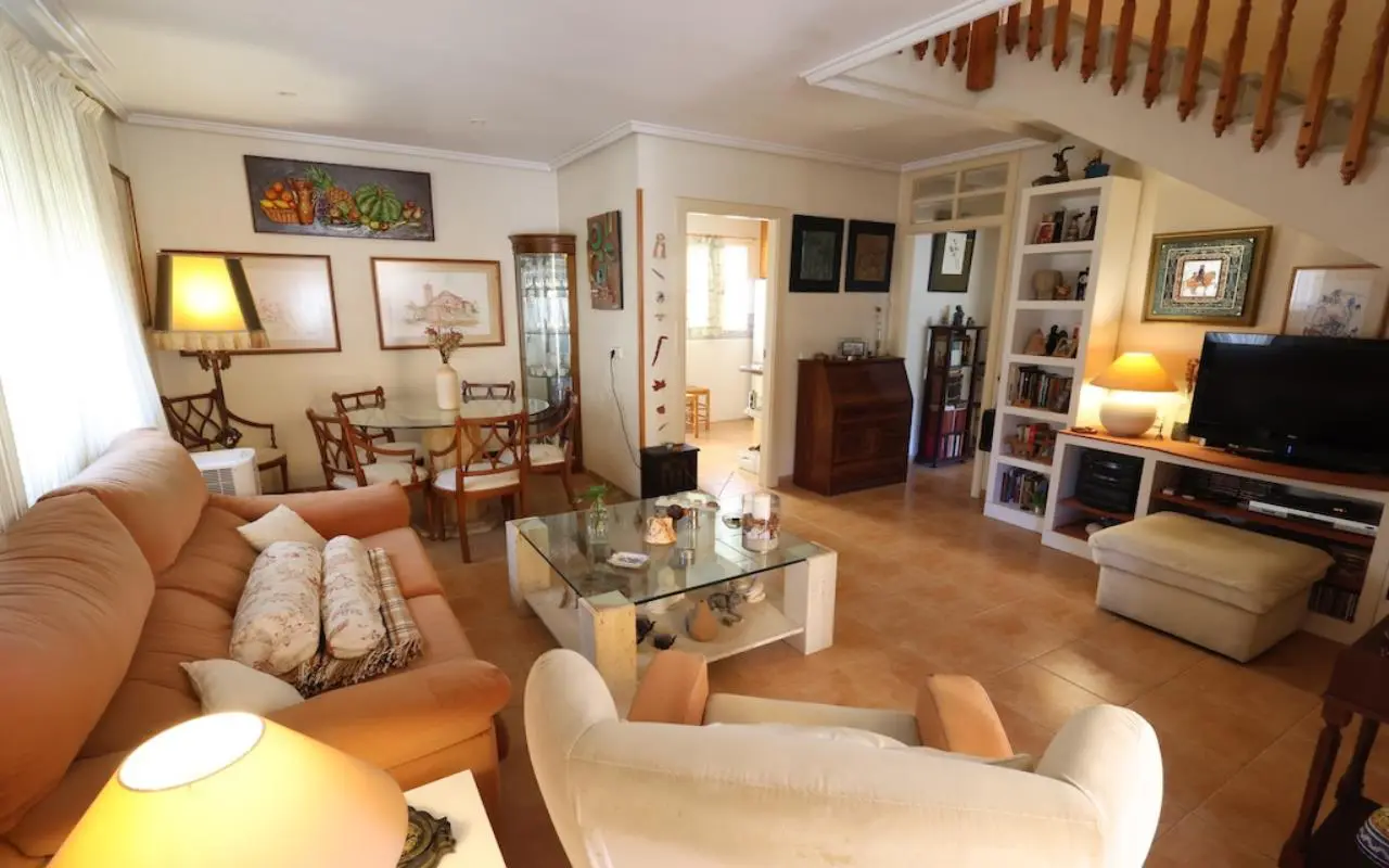 Villa Of 98 M² In Punta Prima, Spain