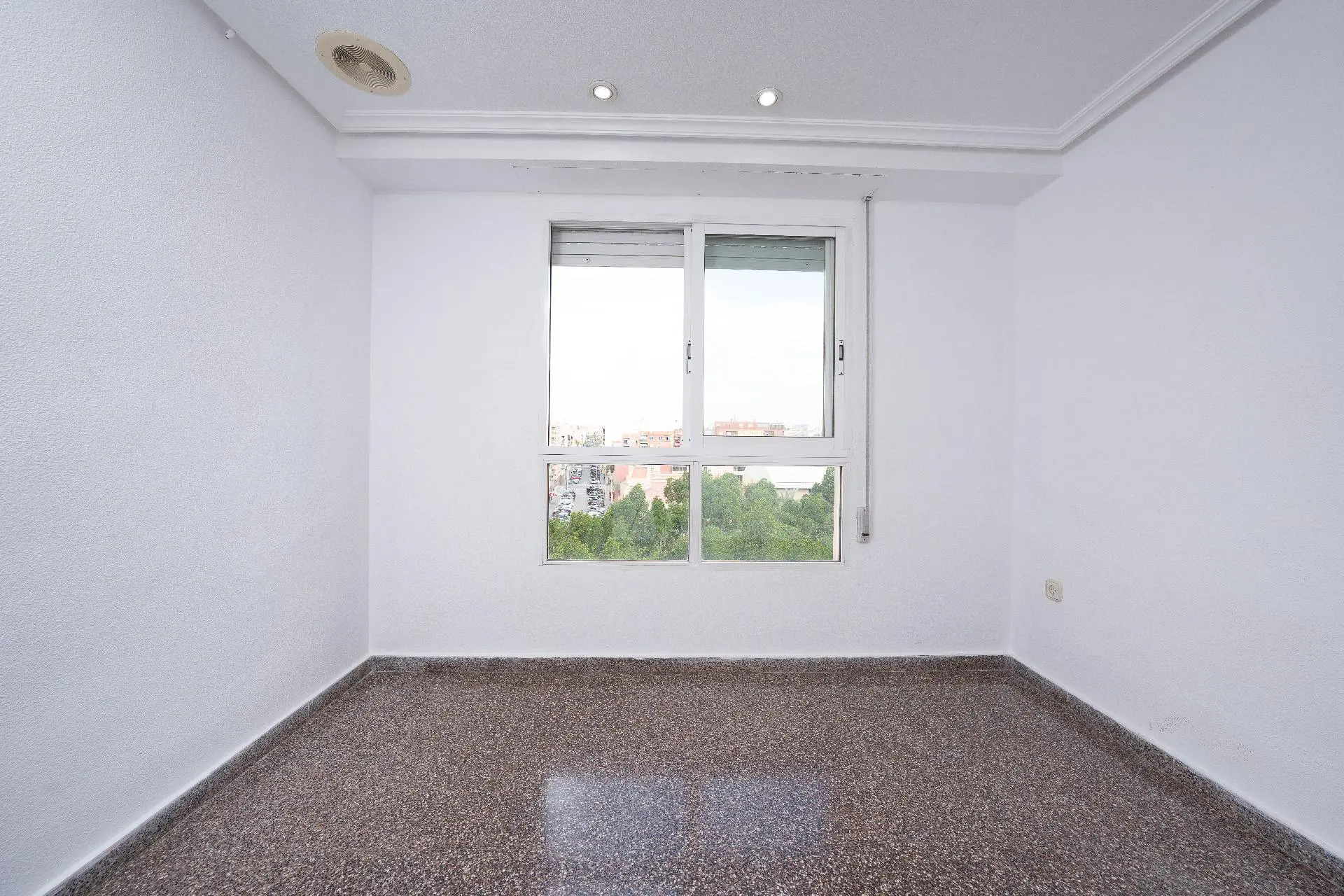 Apartment Of 103 M² In Elche, Spain