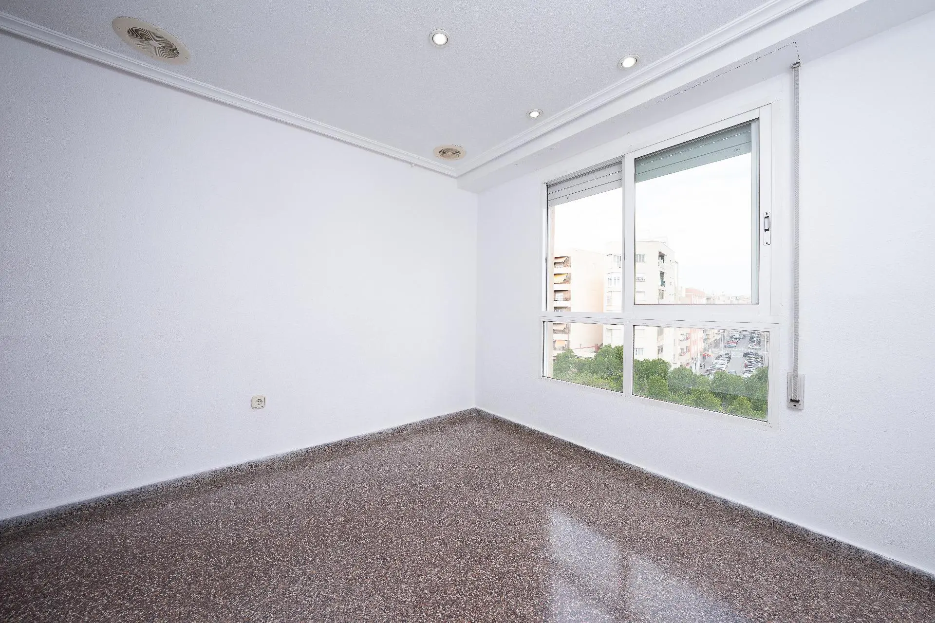 Apartment Of 103 M² In Elche, Spain