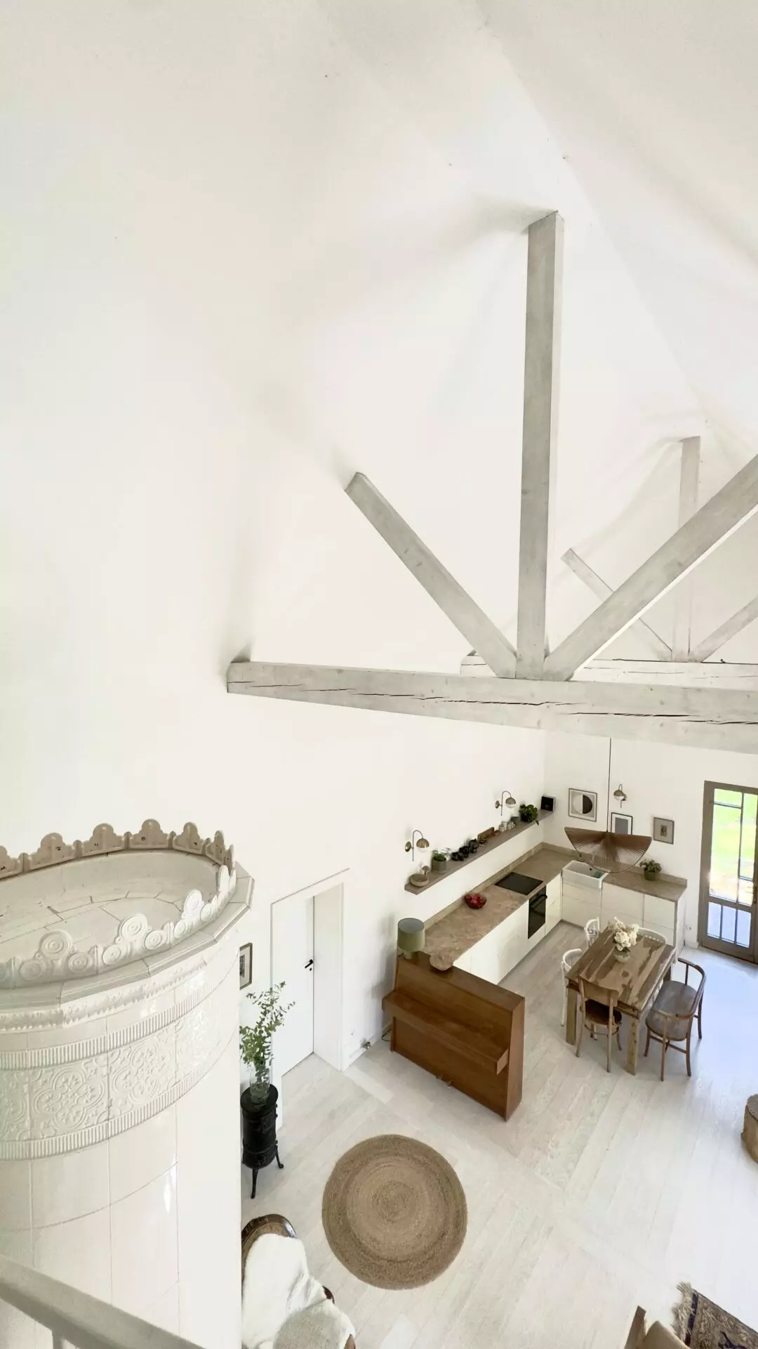 House Of 1800 M² With Off-grid Features In Káli Basin