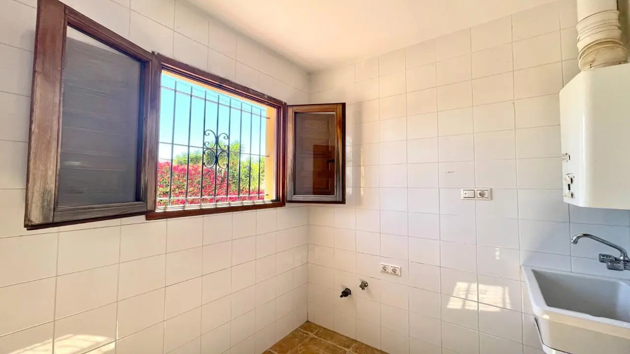 Villa Of 162 M² In Catral, Spain