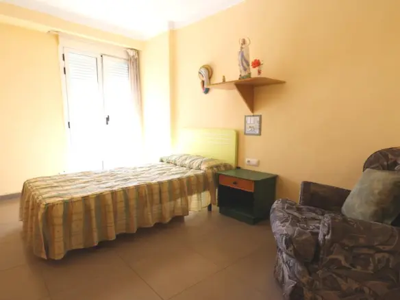 Apartment Of 105 M² In Torrevieja, Spain