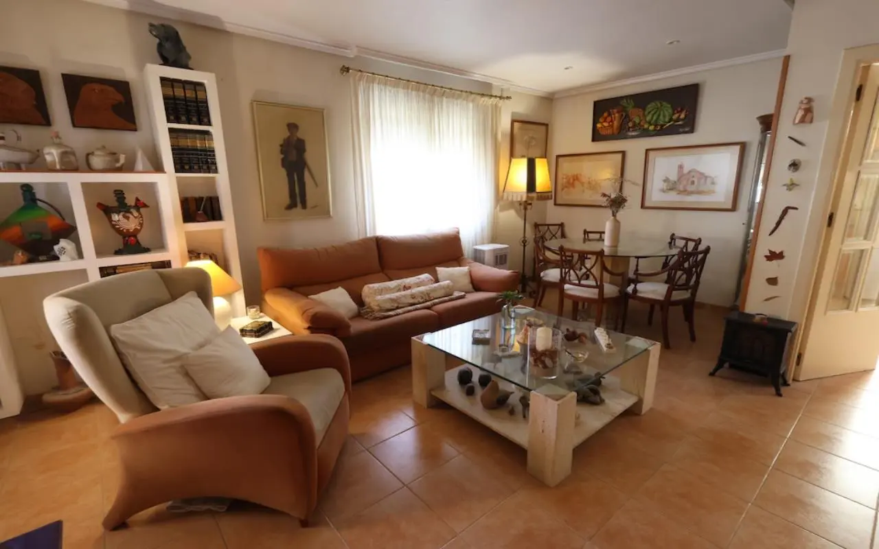 Villa Of 98 M² In Punta Prima, Spain