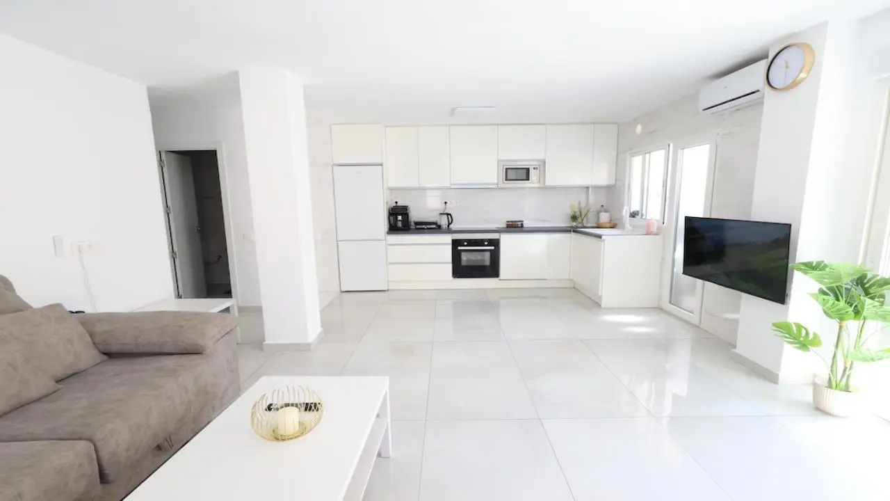 Apartment Of 108 M² In Torrevieja, Spain