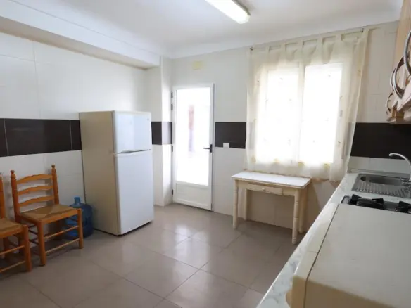 Apartment Of 105 M² In Torrevieja, Spain