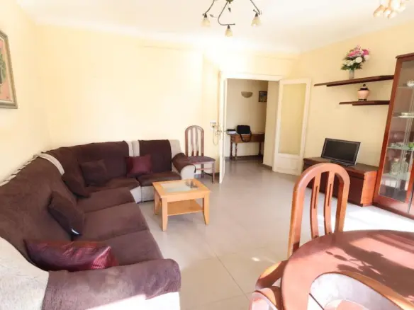 Apartment Of 105 M² In Torrevieja, Spain