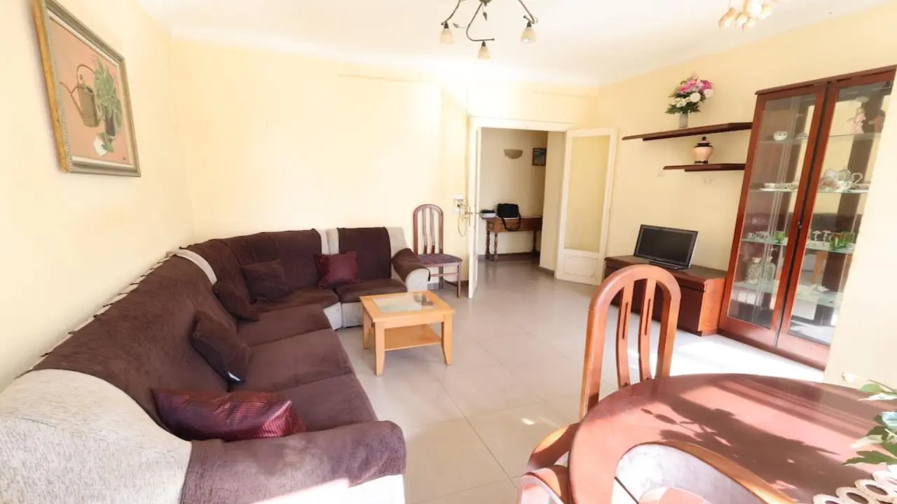 Apartment Of 105 M² In Torrevieja, Spain