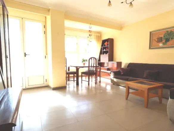 Apartment Of 105 M² In Torrevieja, Spain