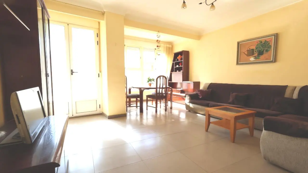 Apartment Of 105 M² In Torrevieja, Spain