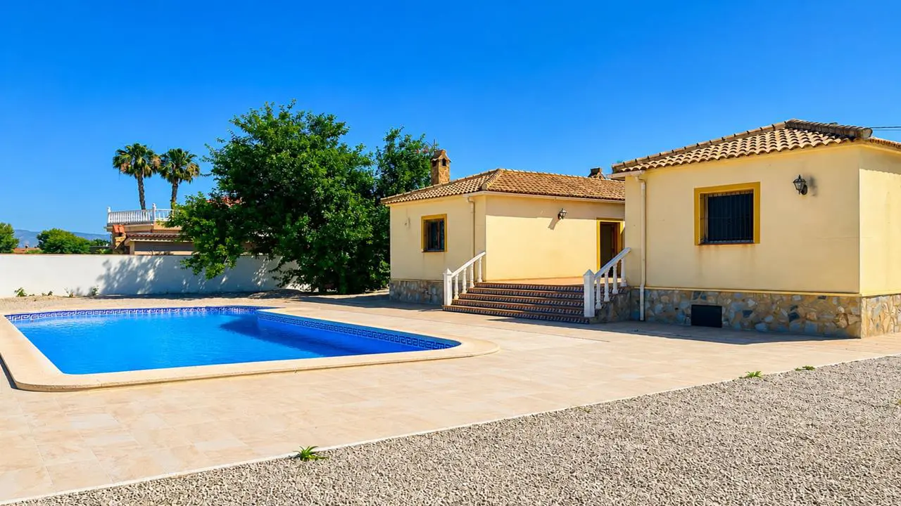 Villa Of 162 M² In Catral, Spain