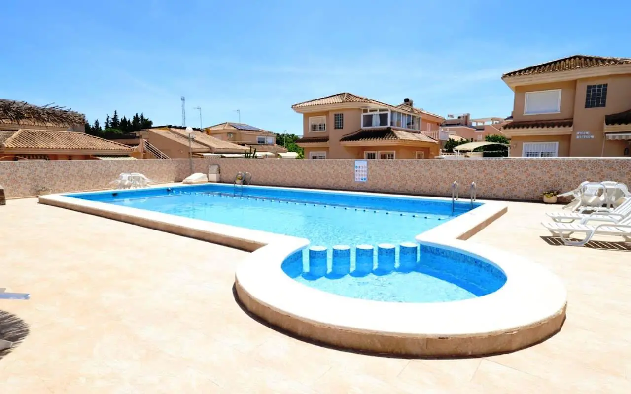 Villa Of 98 M² In Punta Prima, Spain