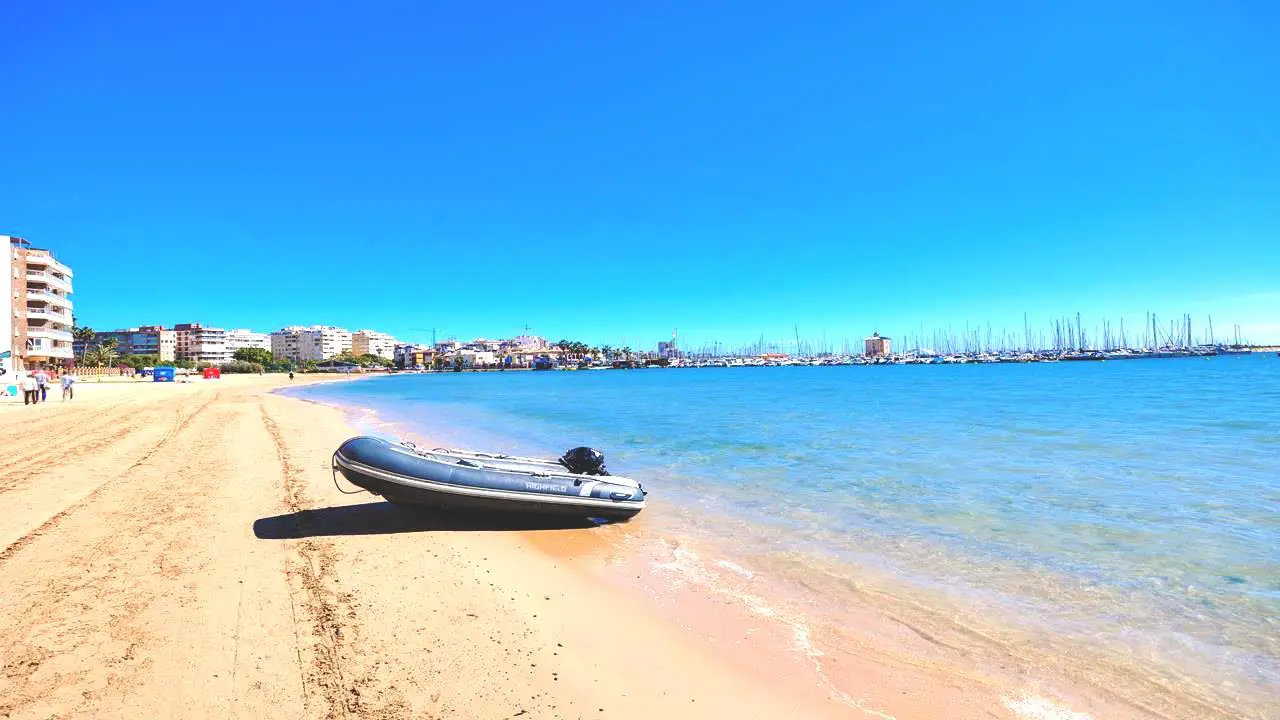 Apartment Of 108 M² In Torrevieja, Spain