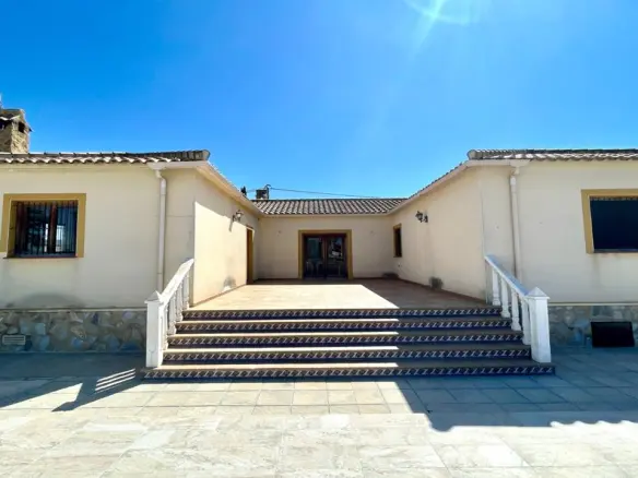 Villa Of 162 M² In Catral, Spain