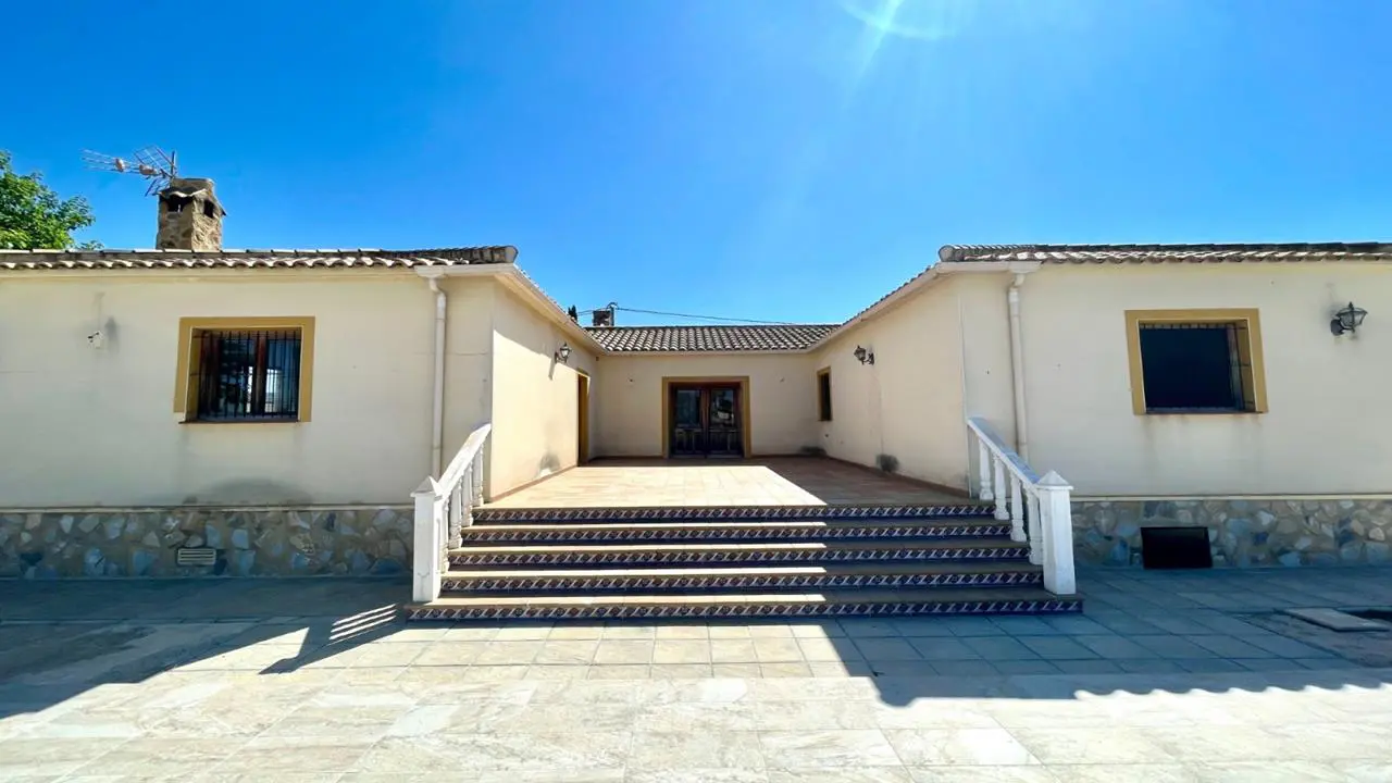 Villa Of 162 M² In Catral, Spain