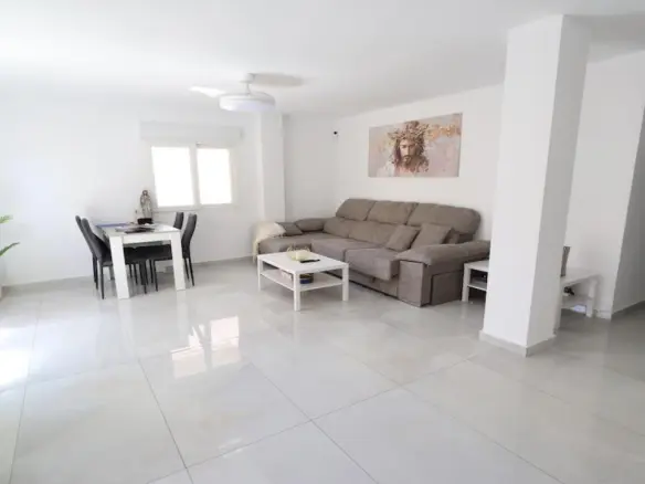 Apartment Of 108 M² In Torrevieja, Spain