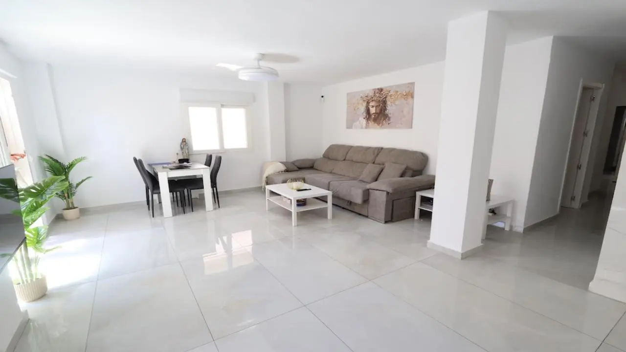Apartment Of 108 M² In Torrevieja, Spain