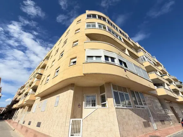 Apartment Of 63 M² In Torrevieja, Spain