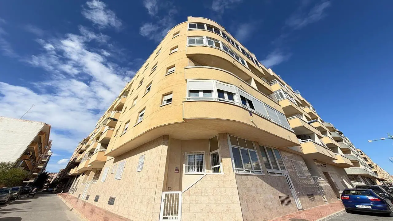 Apartment Of 63 M² In Torrevieja, Spain