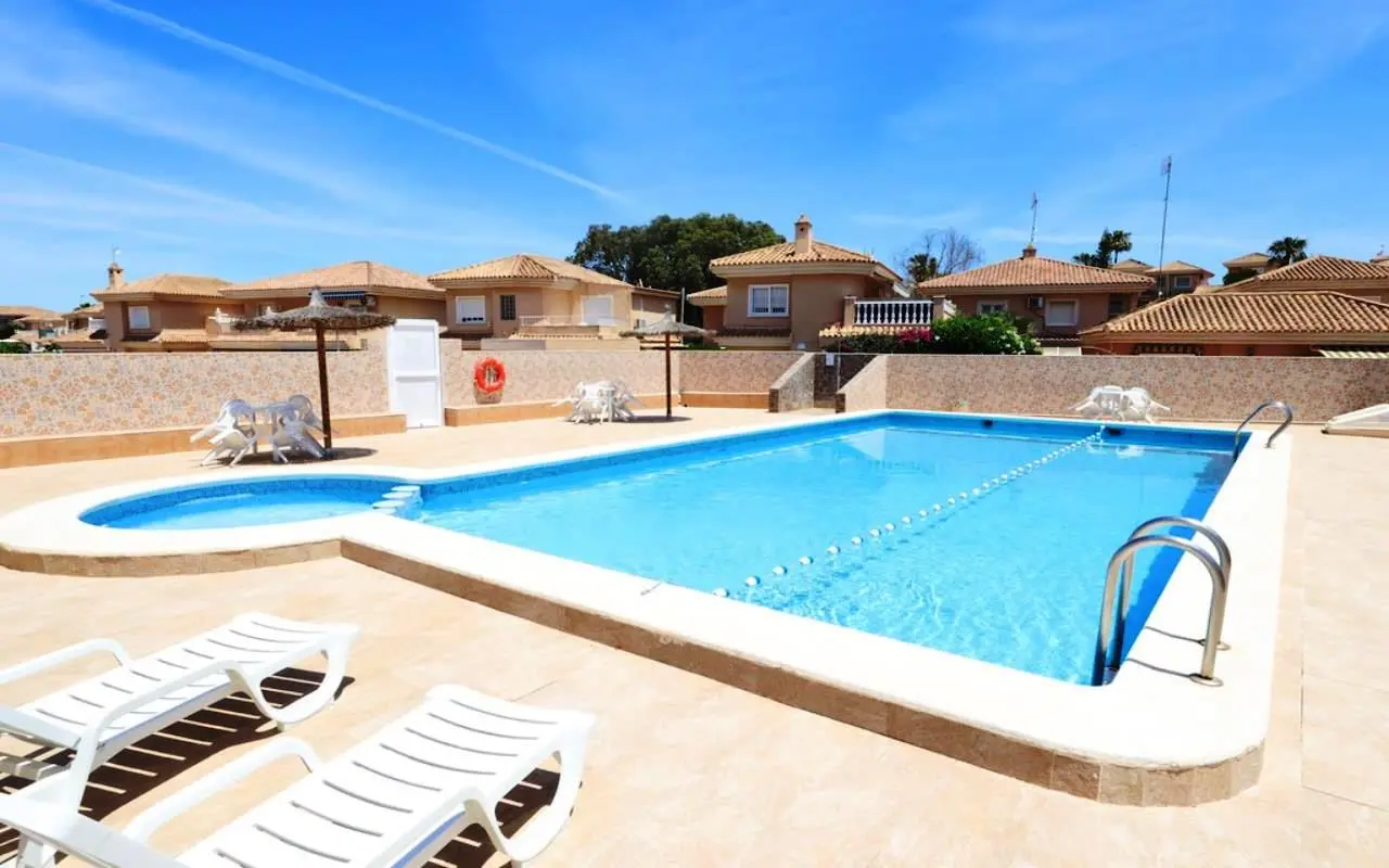 Villa Of 98 M² In Punta Prima, Spain
