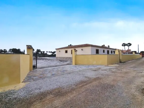 Villa Of 162 M² In Catral, Spain