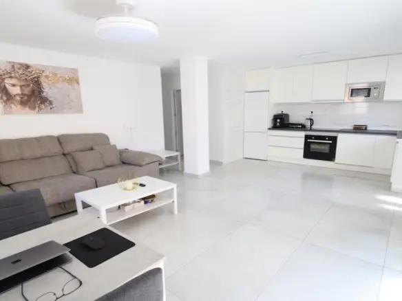 Apartment Of 108 M² In Torrevieja, Spain
