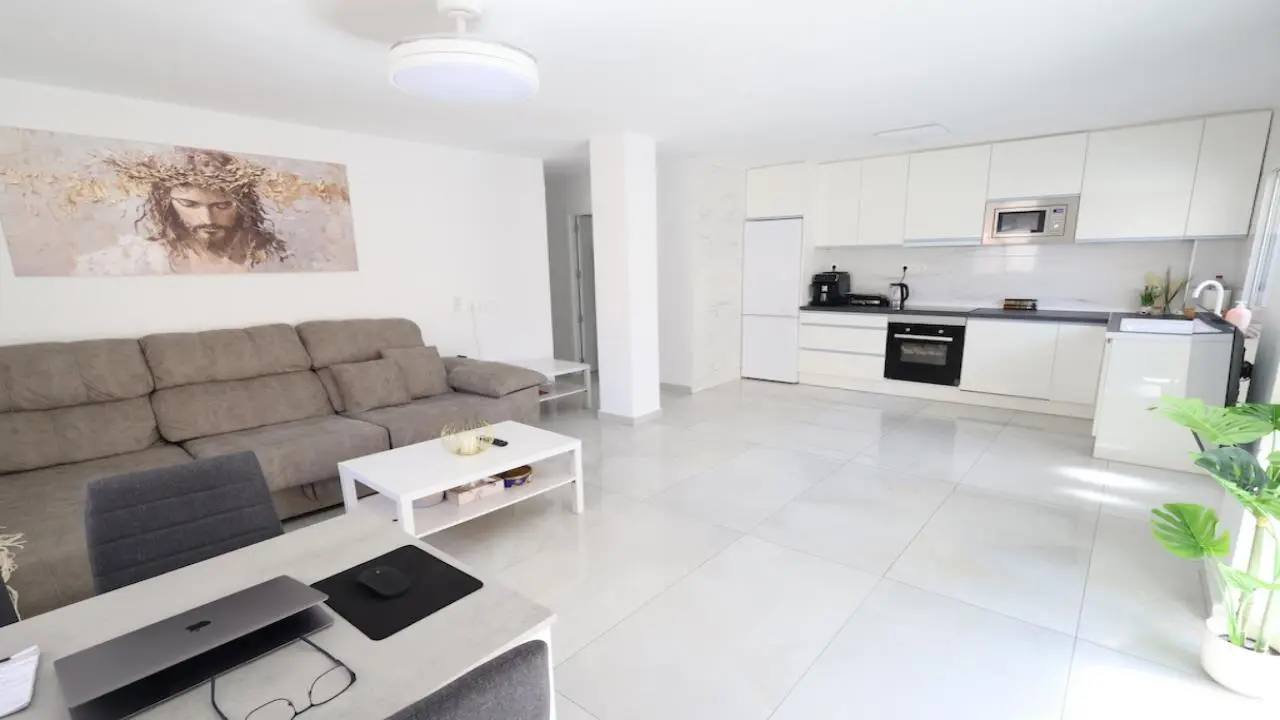 Apartment Of 108 M² In Torrevieja, Spain