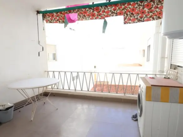 Apartment Of 105 M² In Torrevieja, Spain